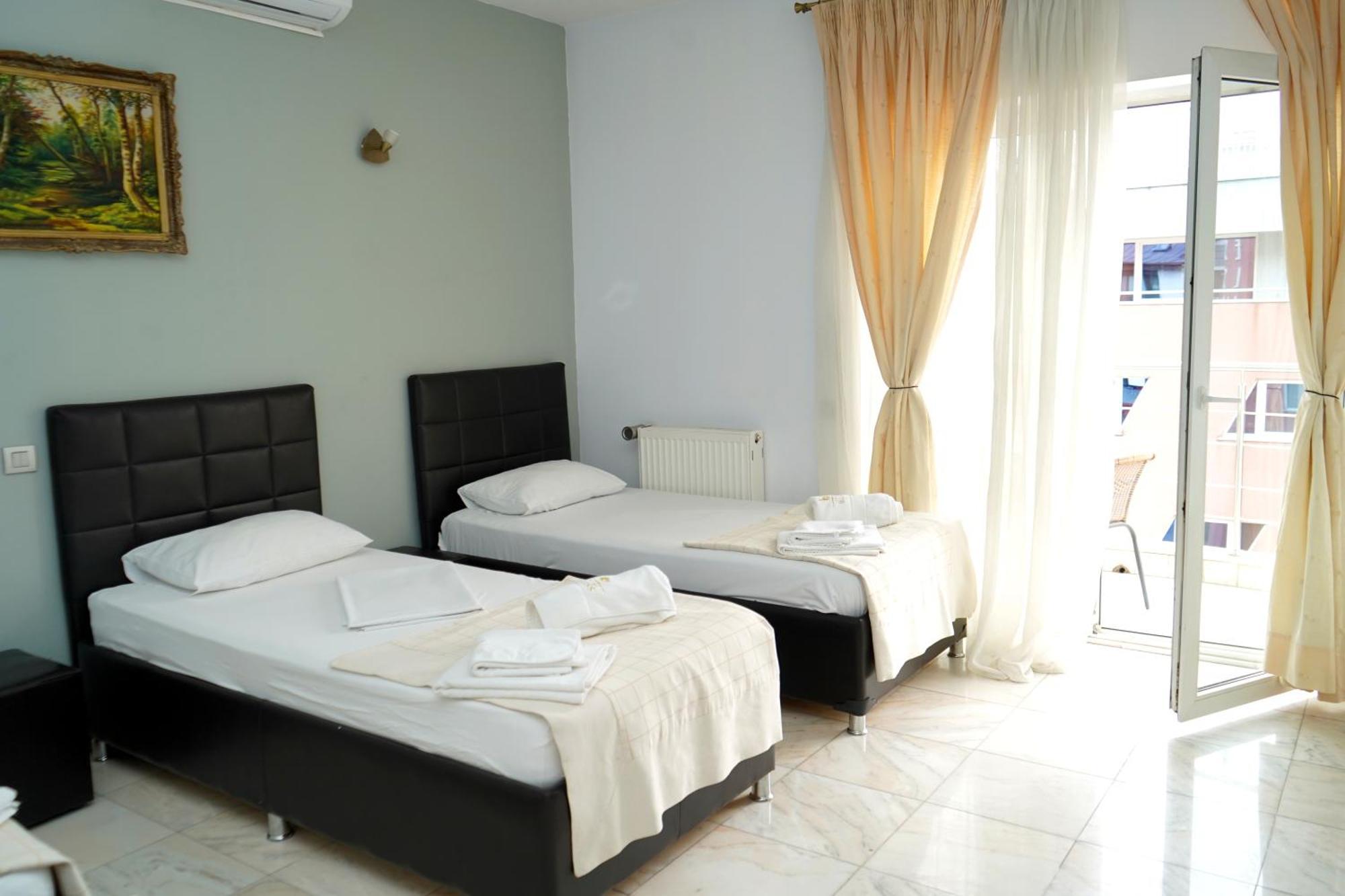 Hotel Bliss 3*