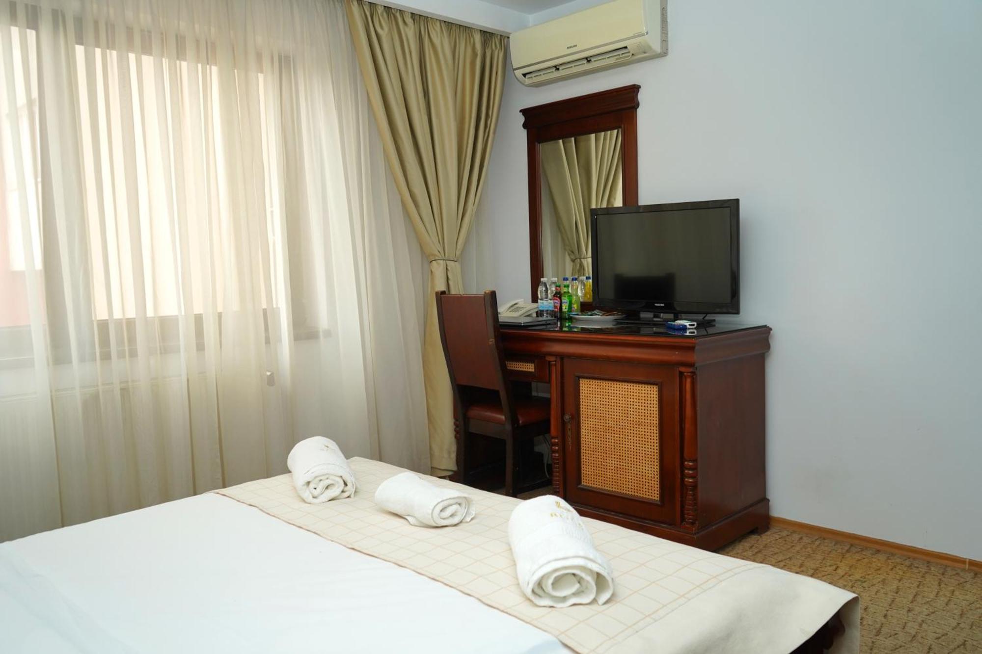 Hotel Bliss