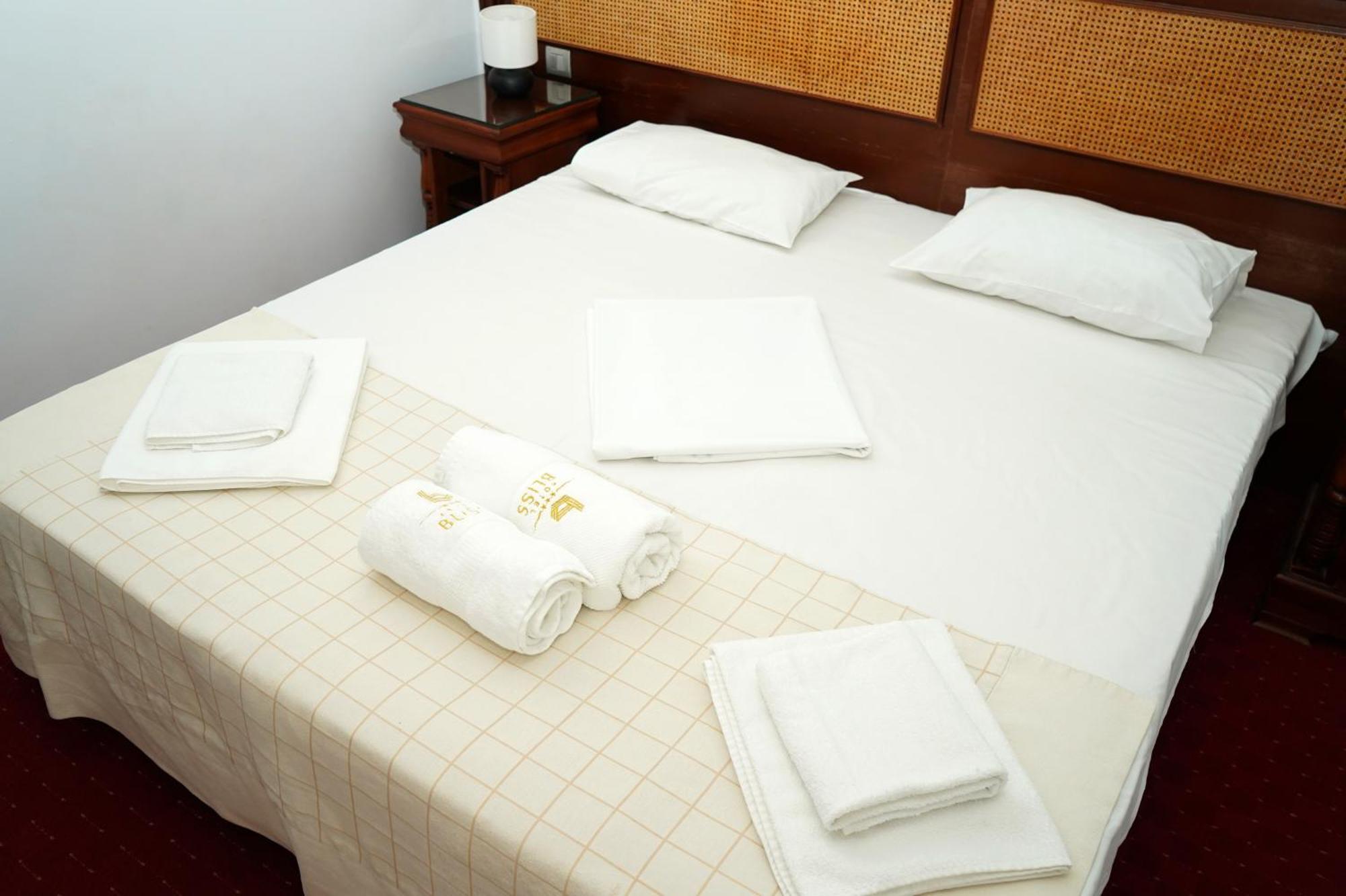 Hotel Bliss 3*
